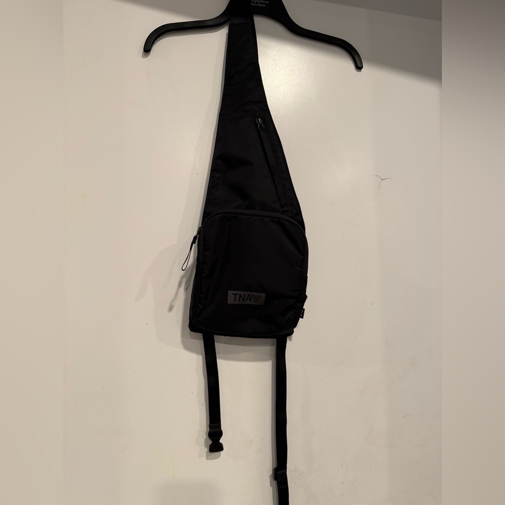 Aritzia TNA Sling Crossbody. Bag Sleek